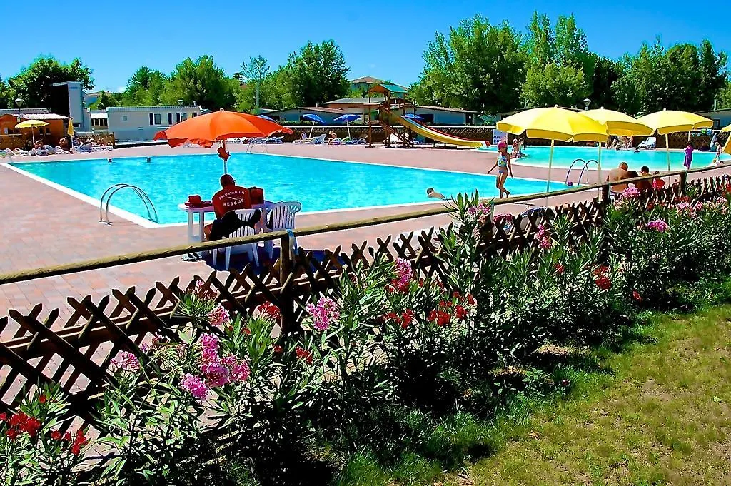Campeggio Del Garda Peschiera del Garda 4*,  Italy