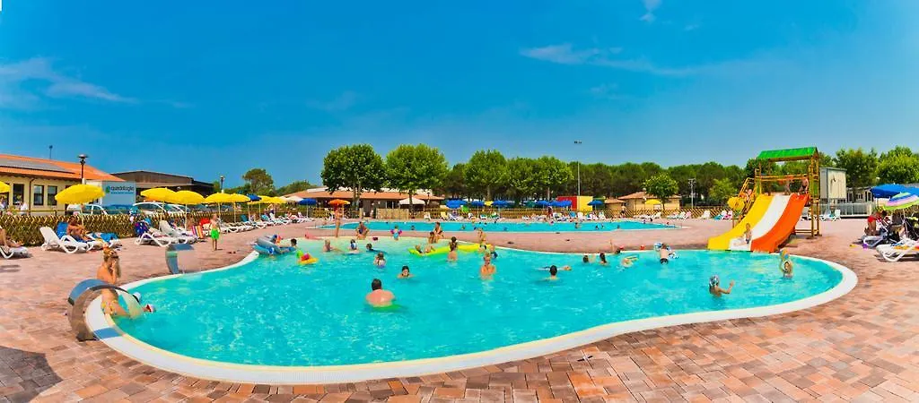 Campeggio Del Garda Peschiera del Garda 4*,  Italy